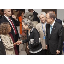Mrs.Ban Ki-moon congratulated the artist Nina Muzzi for her exceptional work with Papier-mâché at the opening of the exhibit " The transformative Power of Art" at United Nations Visitors Lobby, New York. 30 June   2015