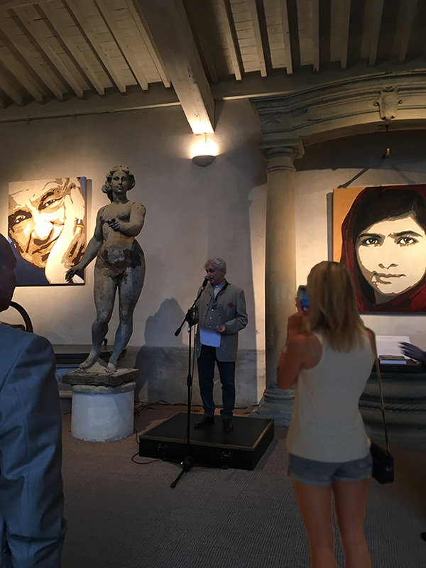 Fabrizio Ruggiero addressing the opening at Villa La Pietra, NYU Florence