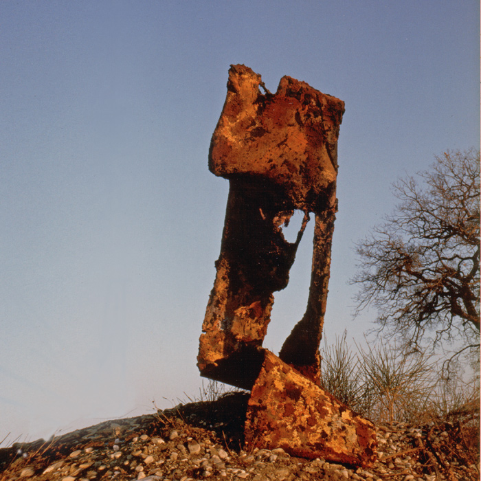 Vulnerable, a sculpture by Fabrizio Ruggiero